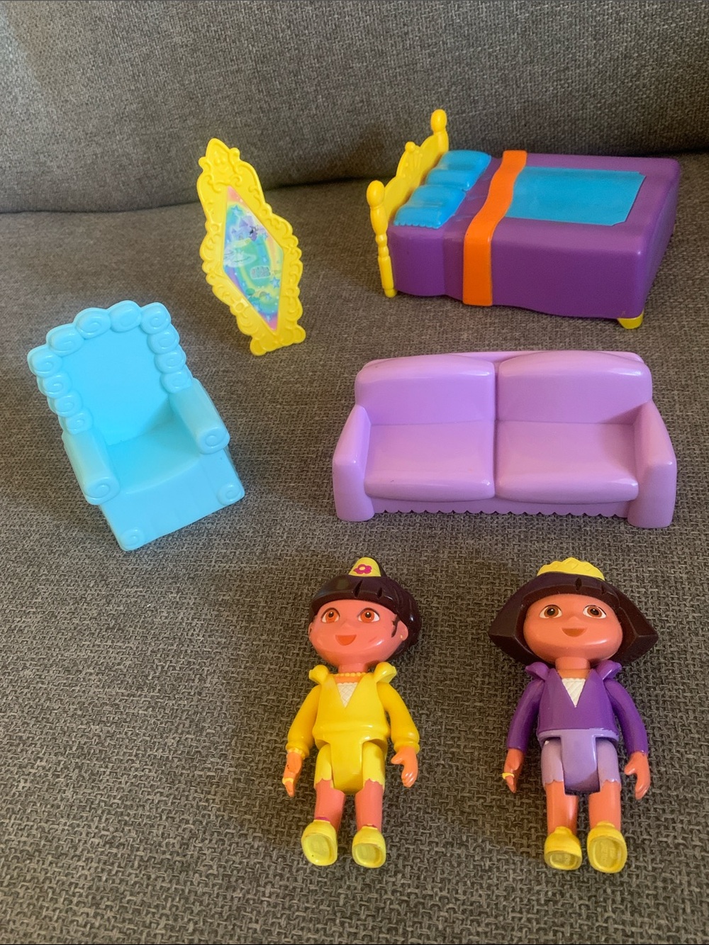 Dora the Explorer Doll Figures and Furniture